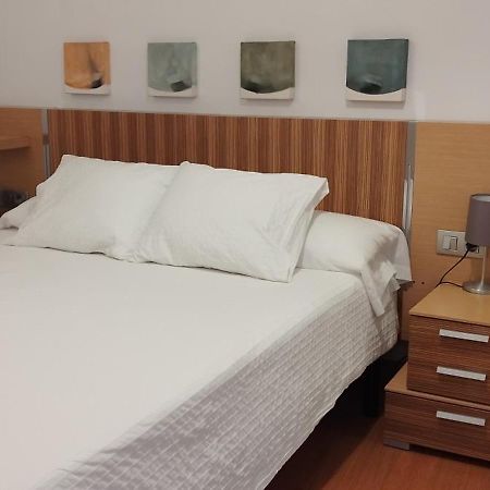 Apartamento Torres19 セビリア エクステリア 写真